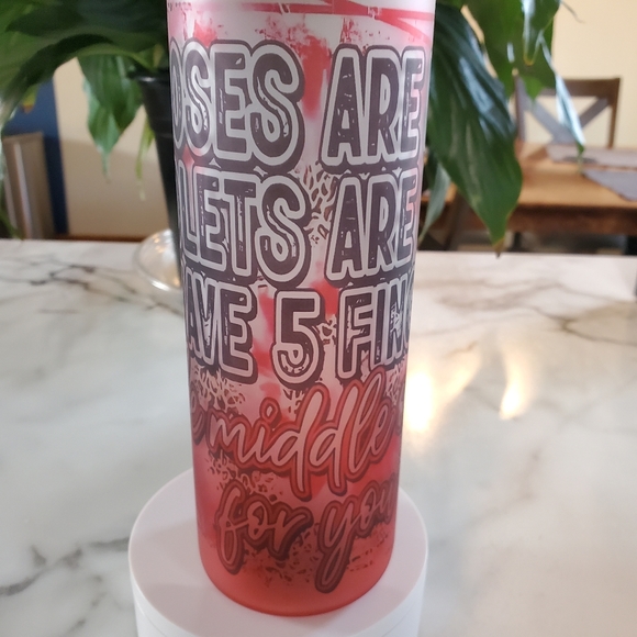 I have 5 fingers the middle one's for you 20oz Gradient Red Glass Tumbler 🎉sale - Picture 4 of 13